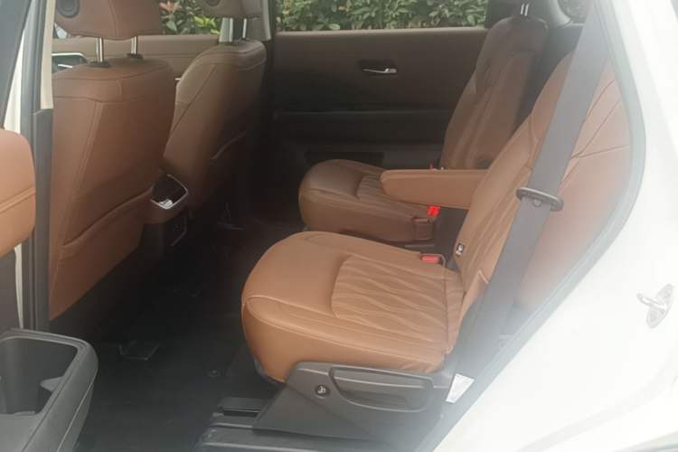 Used Nissan Pathfinder 2024 380 VC-TURBO Four-Wheel Drive Prestige Edition 6 Seats Left Rear Seat