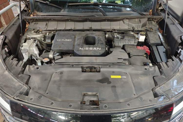 Used Nissan Pathfinder 2024 380 VC-TURBO Four-Wheel Drive Intelligent Driving Version 7 Seats Engine Bay