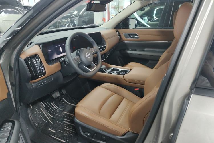 Used Nissan Pathfinder 2024 380 VC-TURBO Four-Wheel Drive Intelligent Driving Version 6 Seats Interior 1