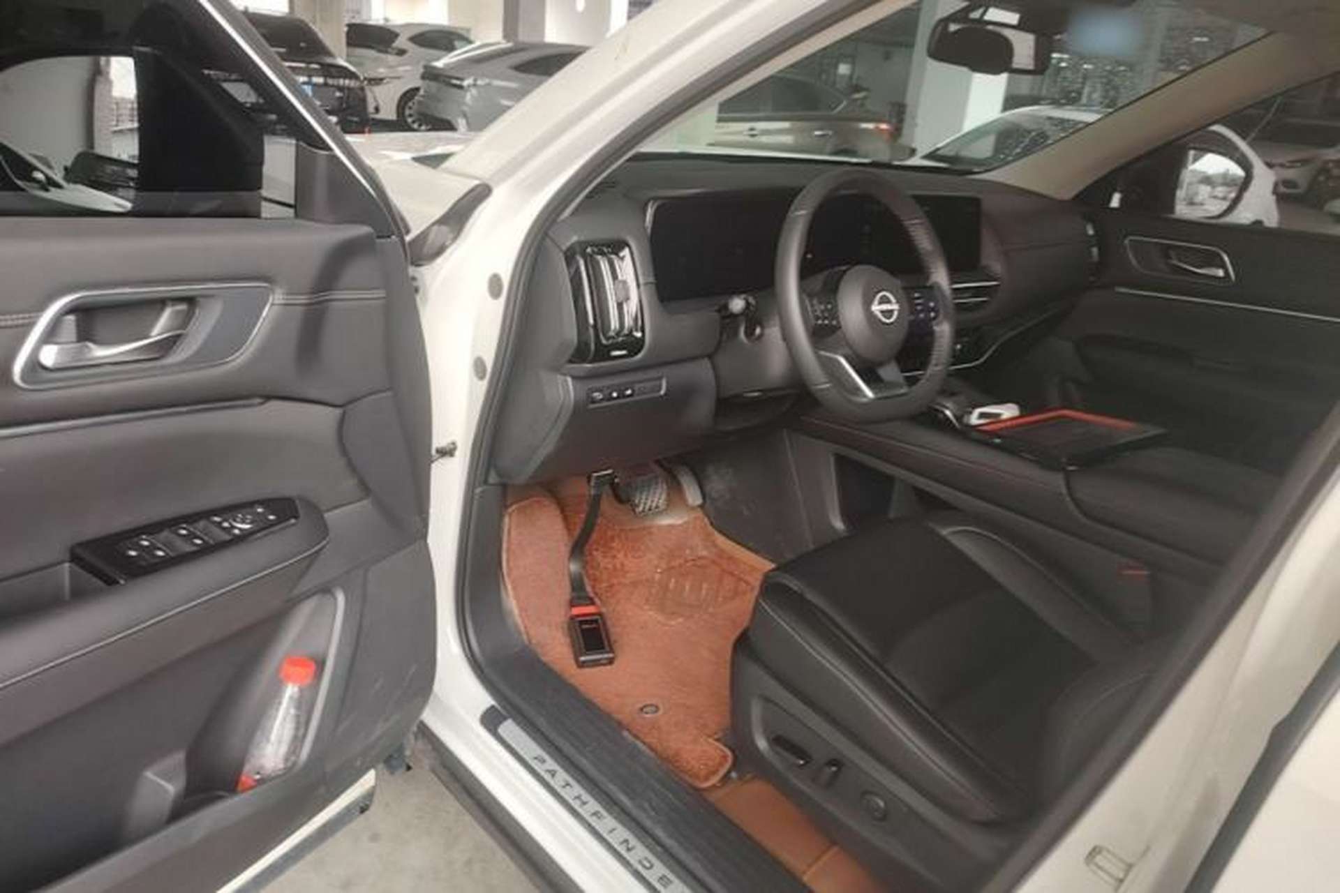 Used Nissan Pathfinder 2024 380 VC-TURBO Four-Wheel Drive Intelligent Driving Version 6 Seats Driver Seat