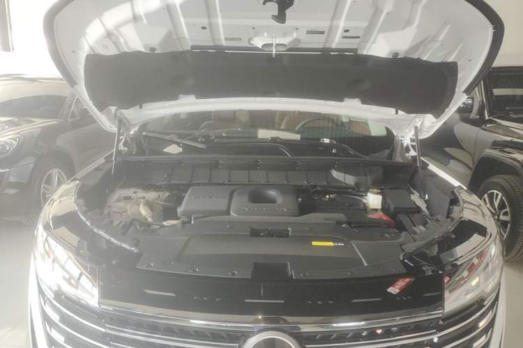 Used Nissan Pathfinder 2024 380 VC-TURBO Four-Wheel Drive Intelligent Driving Version 6 Seats Engine Bay