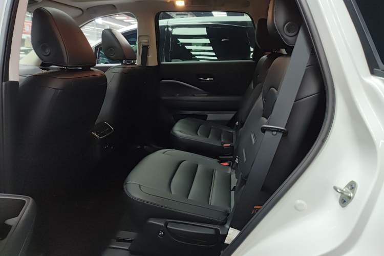 Used Nissan Pathfinder 2024 380 VC-TURBO Four-Wheel Drive Intelligent Driving Version 6 Seats Interior 4