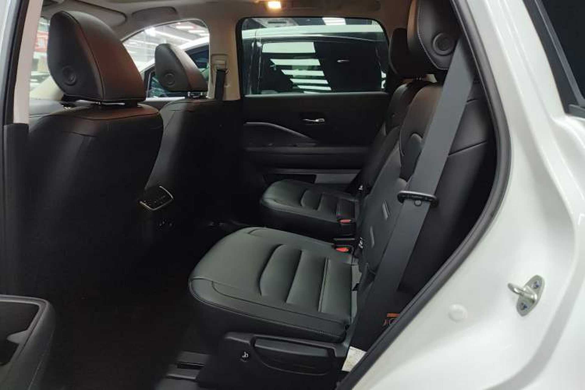 Used Nissan Pathfinder 2024 380 VC-TURBO Four-Wheel Drive Intelligent Driving Version 6 Seats Interior 4