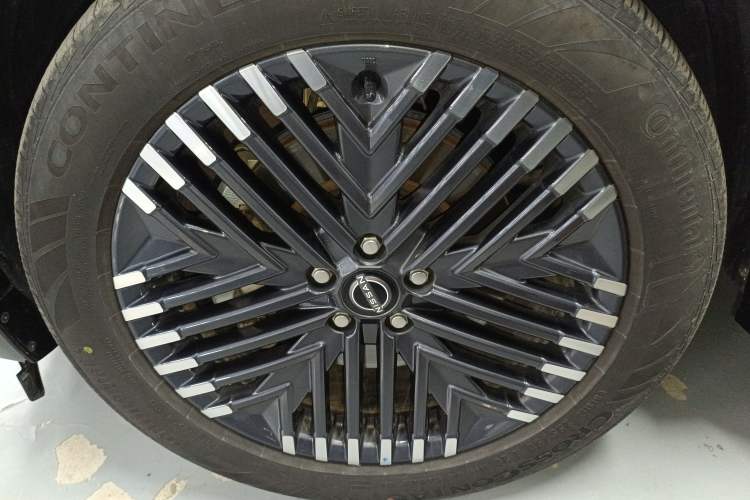 Used Nissan Pathfinder 2024 380 VC-TURBO Four-Wheel Drive Prestige Edition 6 Seats Left Front Wheel Hub