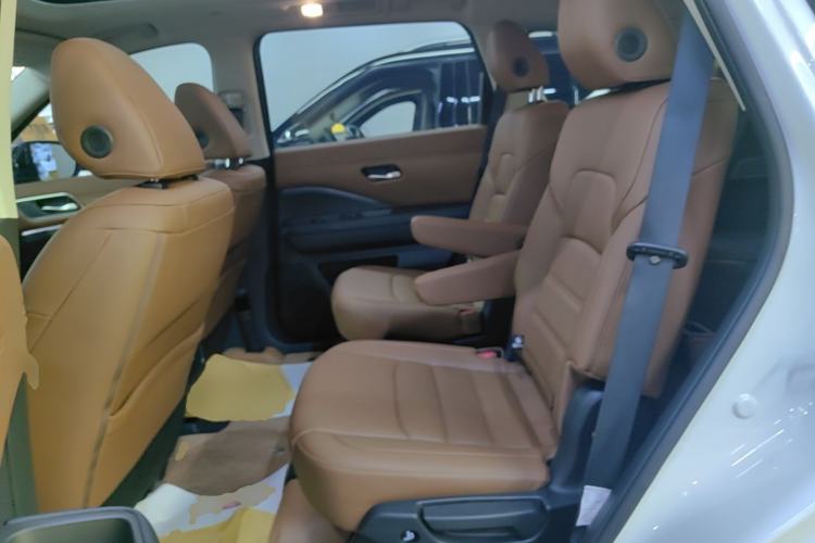 Used Nissan Pathfinder 2024 380 VC-TURBO Four-Wheel Drive Intelligent Driving Version 6 Seats Left Rear Seat