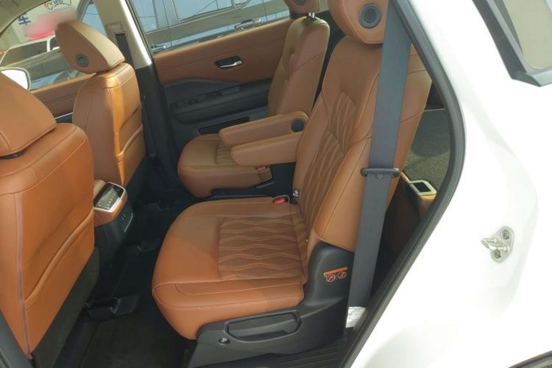 Used Nissan Pathfinder 2024 380 VC-TURBO Four-Wheel Drive Prestige Edition 6 Seats Left Rear Seat