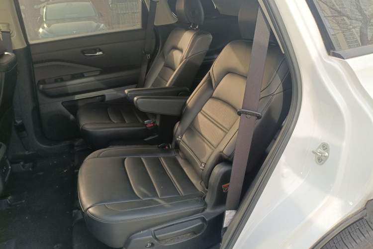 Used Nissan Pathfinder 2024 380 VC-TURBO Two-Wheel Drive Smart Enjoyment Edition 6 Seats Left Rear Seat