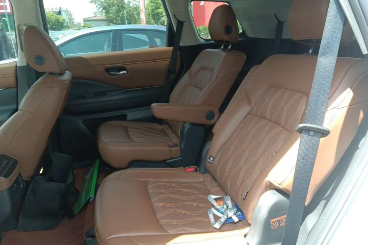 Used Nissan Pathfinder 2024 380 VC-TURBO Four-Wheel Drive Prestige Edition 6 Seats Left Rear Seat