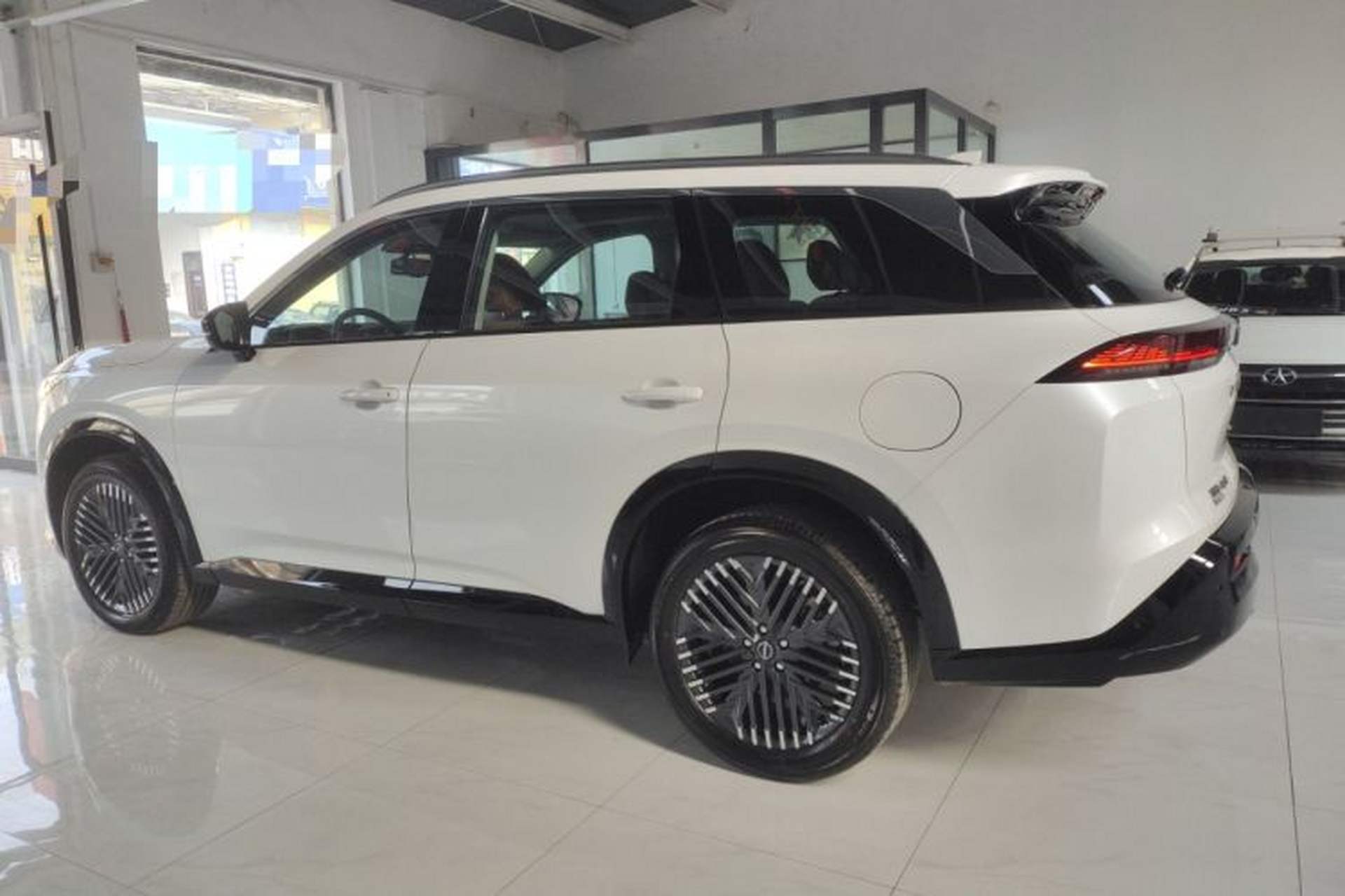 Used Nissan Pathfinder 2024 380 VC-TURBO Four-Wheel Drive Intelligent Driving Version 6 Seats Left Side