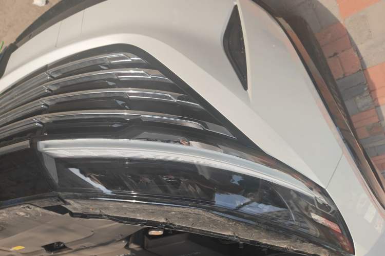 Used Nissan Pathfinder 2024 380 VC-TURBO Four-Wheel Drive Intelligent Driving Version 6 Seats Right Front Headlight