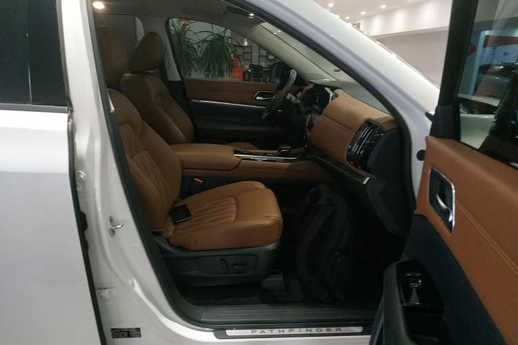 Used Nissan Pathfinder 2024 380 VC-TURBO Four-Wheel Drive Prestige Edition 6 Seats Right Front Seat