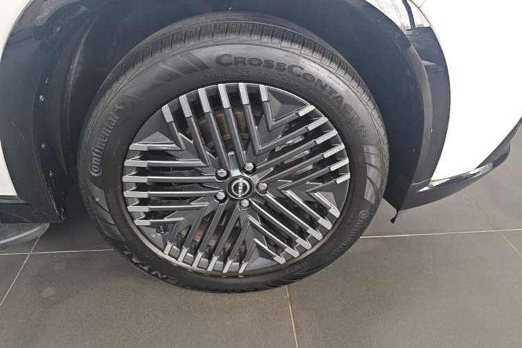Used Nissan Pathfinder 2024 380 VC-TURBO Four-Wheel Drive Prestige Edition 6 Seats Right Front Wheel Hub