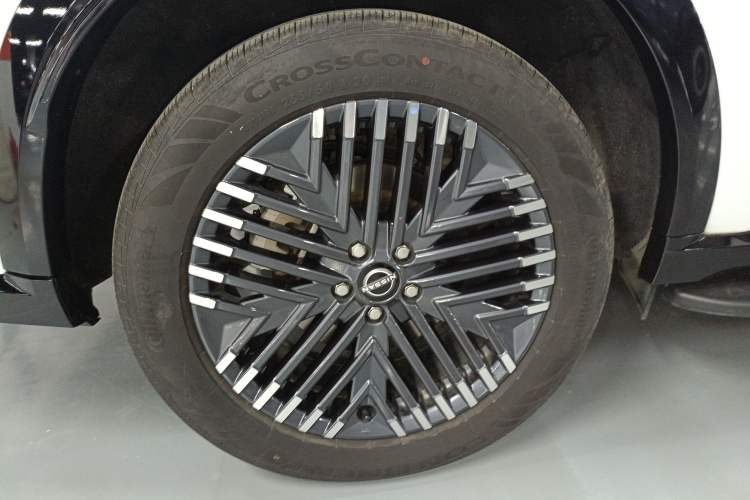 Used Nissan Pathfinder 2024 380 VC-TURBO Four-Wheel Drive Prestige Edition 6 Seats Right Rear Wheel Hub