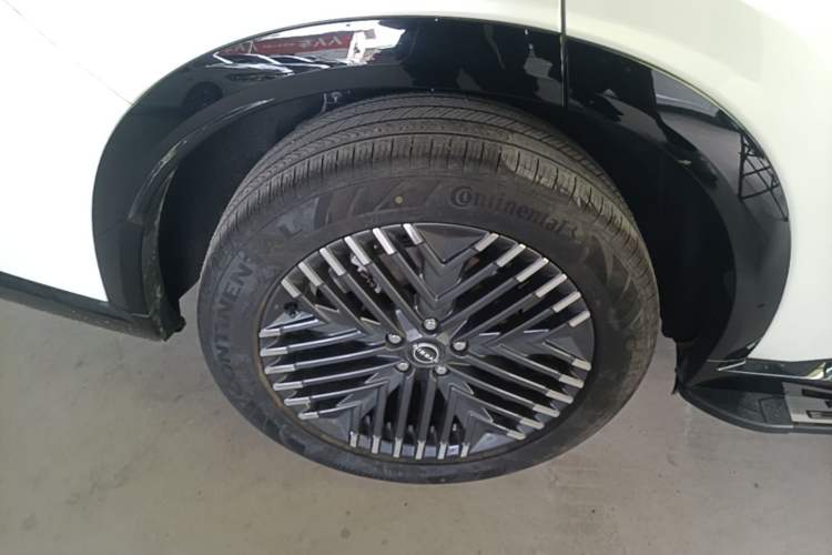 Used Nissan Pathfinder 2024 380 VC-TURBO Four-Wheel Drive Prestige Edition 6 Seats Right Rear Wheel Hub