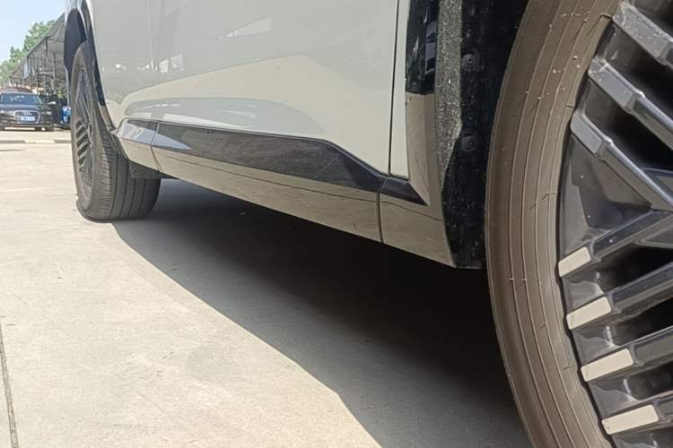Used Nissan Pathfinder 2024 380 VC-TURBO Four-Wheel Drive Prestige Edition 6 Seats Right Side Sill
