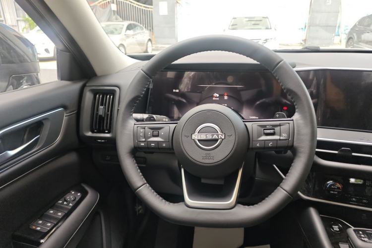 Used Nissan Pathfinder  Steering Wheel