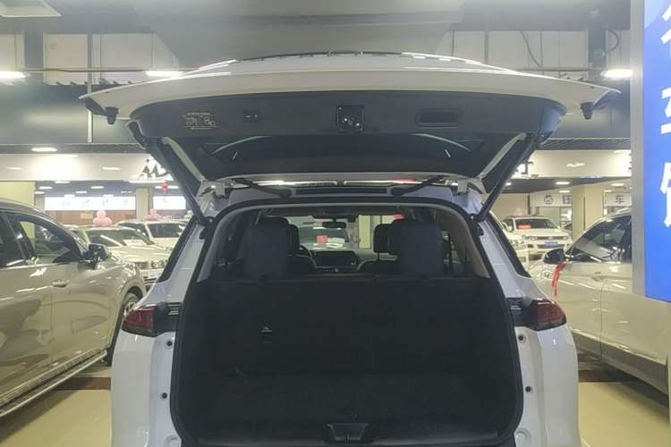 Used Nissan Pathfinder 2024 380 VC-TURBO Two-Wheel Drive Smart Enjoyment Edition 6 Seats Trunk