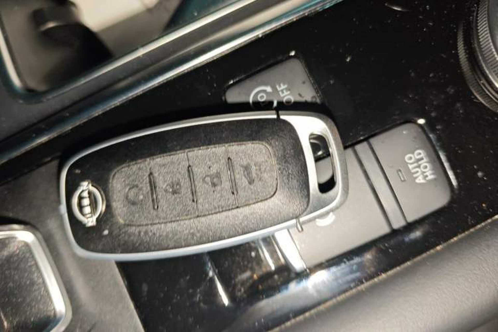 Used Nissan Pathfinder 2024 380 VC-TURBO Four-Wheel Drive Intelligent Driving Version 6 Seats Vehicle Key