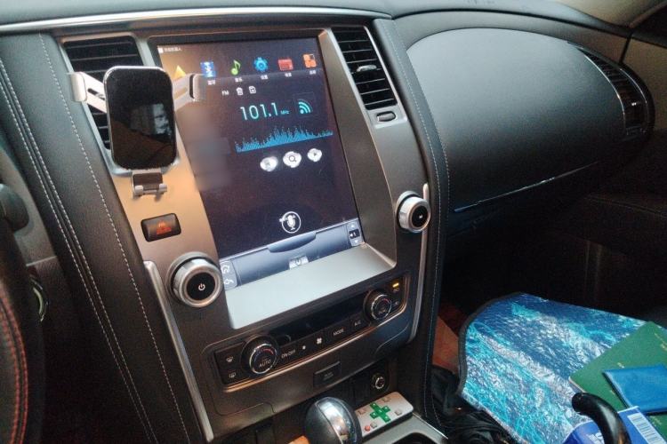 Used Nissan Patrol  Audio And AC Panel