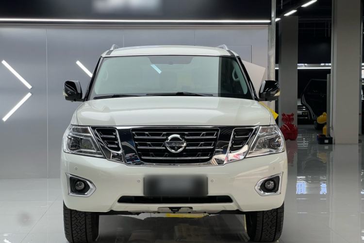 Used Nissan Patrol  Exterior 1