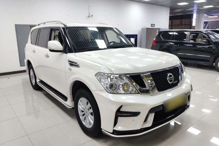 Used Nissan Patrol  Exterior 2