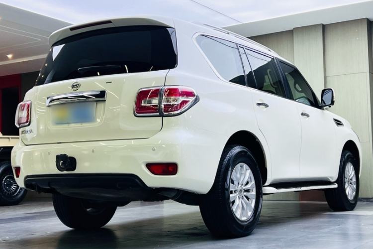 Used Nissan Patrol  Exterior 3