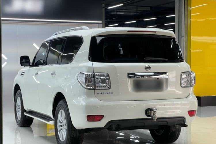 Used Nissan Patrol  Exterior 3