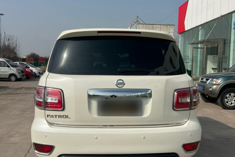 Used Nissan Patrol  Exterior 3