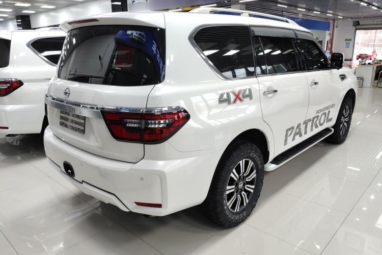Used Nissan Patrol  Exterior 3