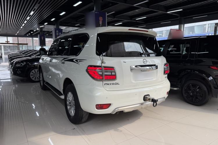 Used Nissan Patrol  Exterior 3