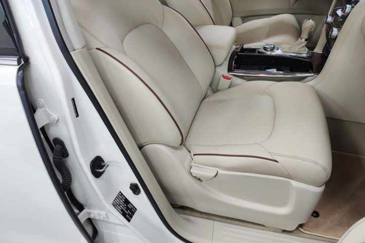 Used Nissan Patrol  Exterior 3