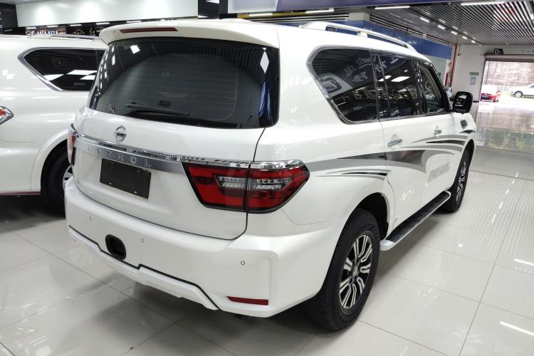 Used Nissan Patrol  Exterior 4