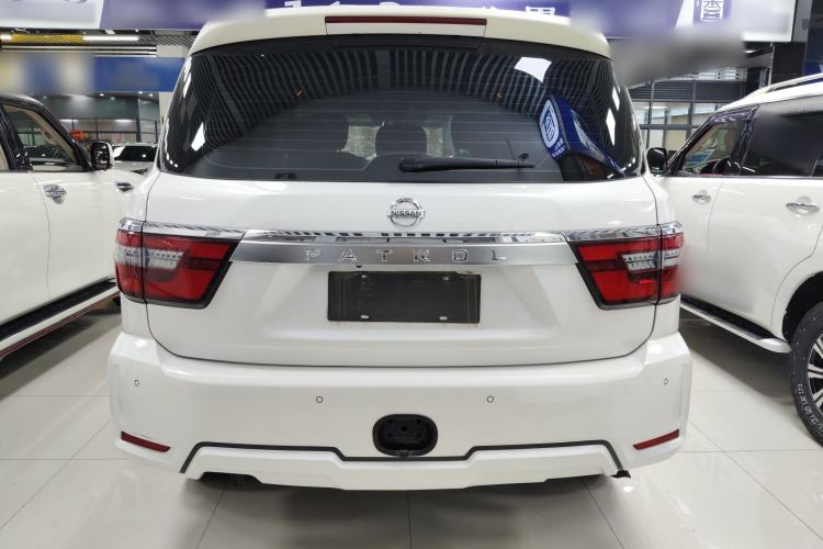 Used Nissan Patrol  Exterior 5