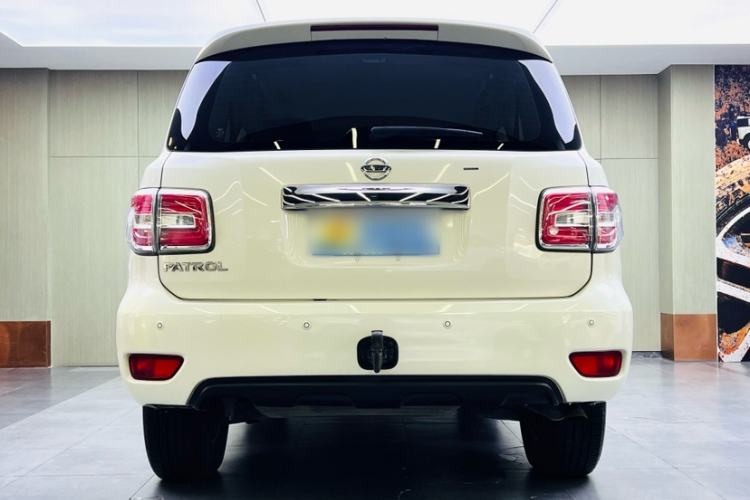 Used Nissan Patrol  Exterior 6