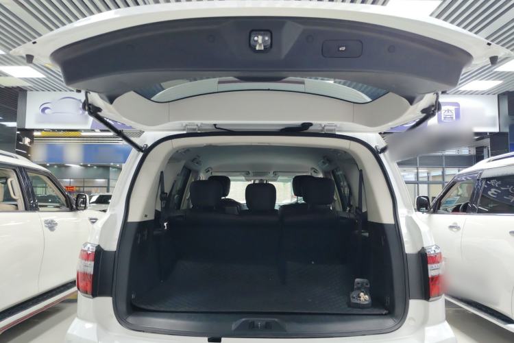 Used Nissan Patrol  Exterior 6