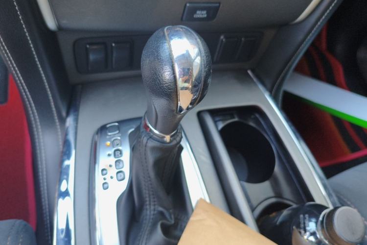 Used Nissan Patrol  Gear Lever