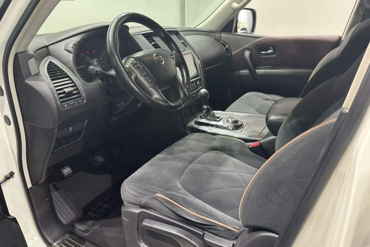 Used Nissan Patrol  Interior 1