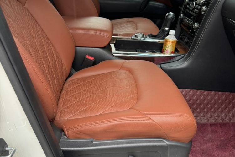Used Nissan Patrol  Interior 11