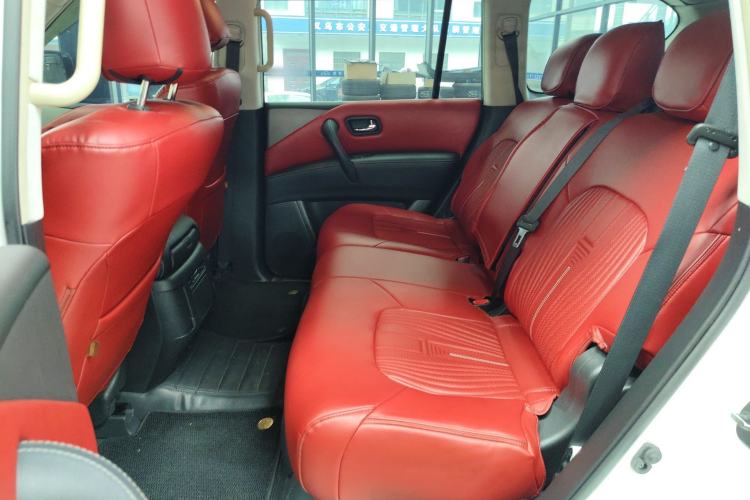 Used Nissan Patrol  Interior 2