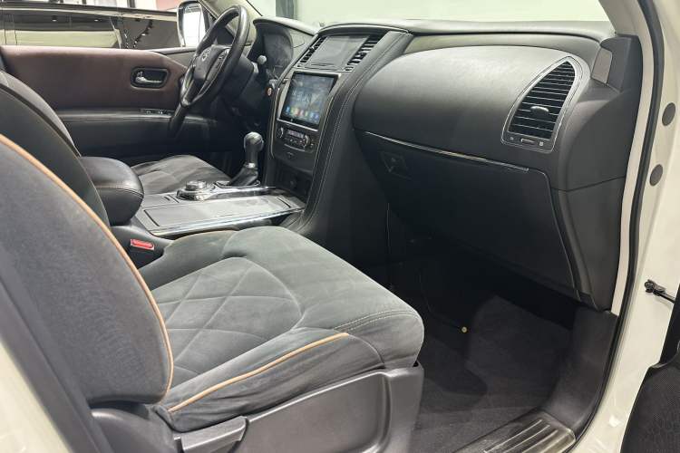 Used Nissan Patrol  Interior 2