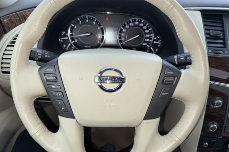 Used Nissan Patrol  Interior 2