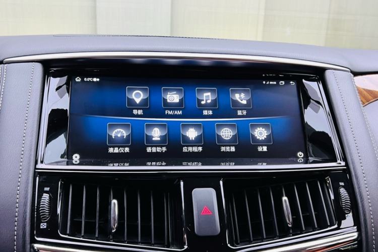 Used Nissan Patrol  Interior 3