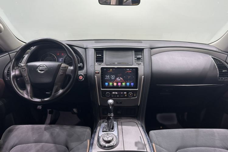 Used Nissan Patrol  Interior 3