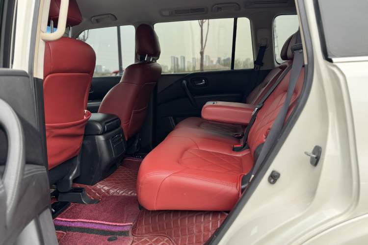 Used Nissan Patrol  Interior 3