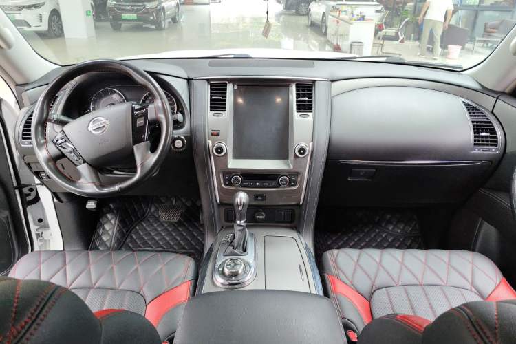Used Nissan Patrol  Interior 3
