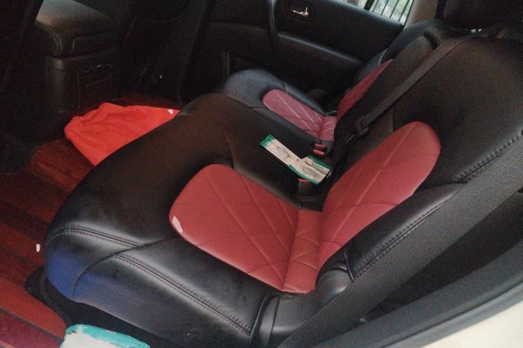 Used Nissan Patrol  Interior 4
