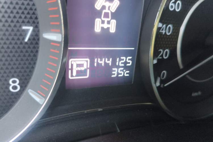 Used Nissan Patrol  Odometer Close Up