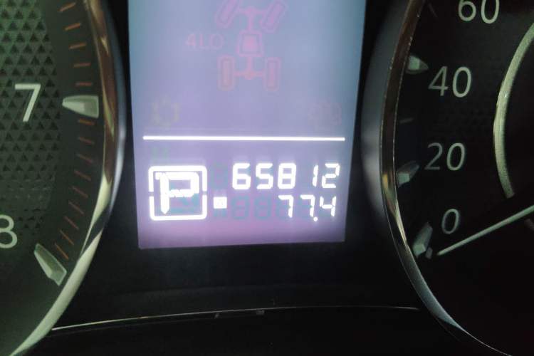Used Nissan Patrol  Odometer Close Up