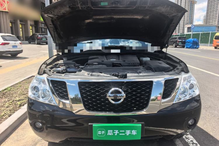 Used Nissan Patrol 2012 5.6L V8 Flagship Edition Engine Bay