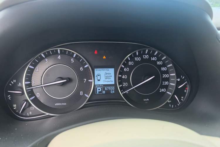 Used Nissan Patrol 2012 5.6L V8 Flagship Edition Instrument Cluster